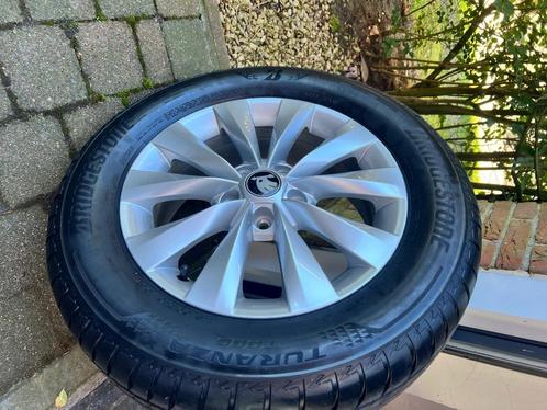 Banden en velgen, Auto-onderdelen, Banden en Velgen, Band(en), Zomerbanden, 16 inch, 215 mm, Personenwagen, Nieuw, Ophalen