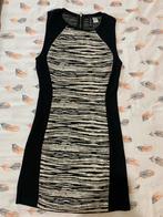Dress black and white size M, Kleding | Dames, Gelegenheidskleding, Ophalen, Zo goed als nieuw
