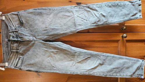 Jeans van Calvin Klein, Kleding | Dames, Spijkerbroeken en Jeans, Zo goed als nieuw, Grijs, Ophalen of Verzenden