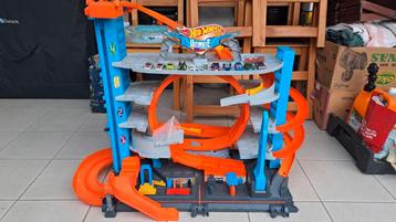 Garage Hotwheels, Enlèvement, Utilisé, Circuit