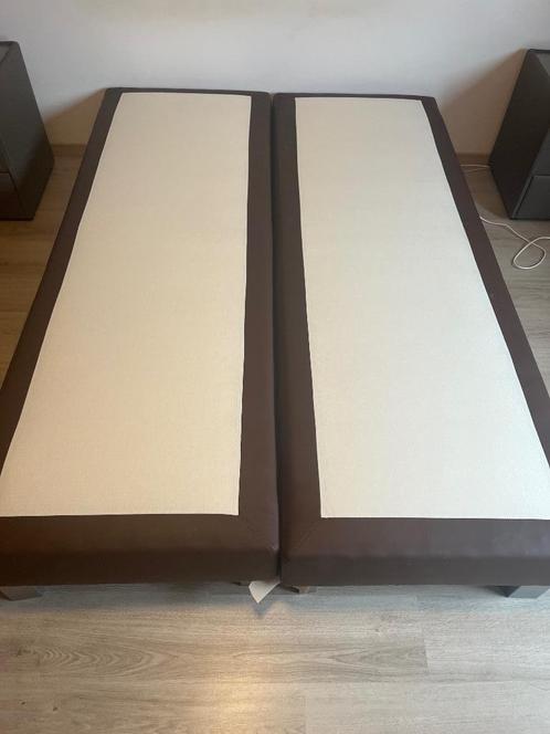 Boxspring mét matras, Maison & Meubles, Chambre à coucher | Lits boxsprings, Utilisé, 140 cm, 200 cm, Deux personnes, Brun, Enlèvement