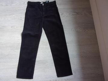 SPLINTERNIEUWE fluwijnen broek. Maat 146 beschikbaar voor biedingen