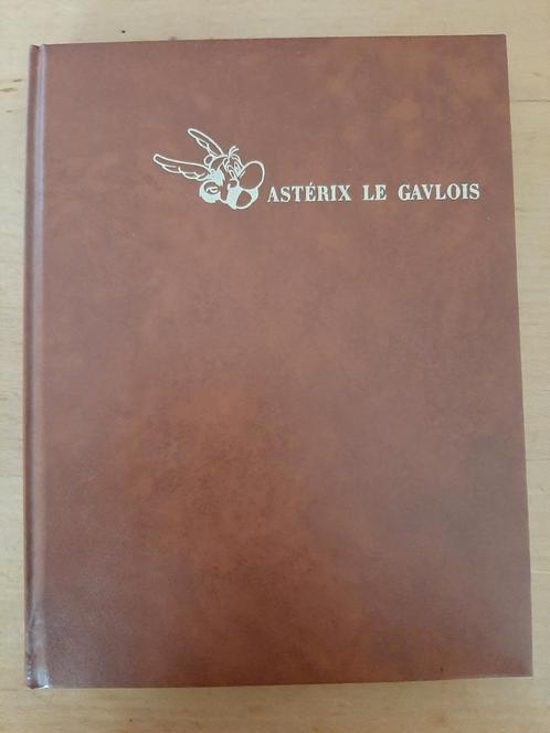 Intégrale Astérix EO 1967 NEUF, Boeken, Stripverhalen, Zo goed als nieuw, Ophalen of Verzenden
