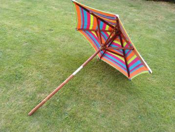 Kleurrijke houten kinderparasol, Tuin en Terras, Ophalen, Gebruikt, 1 tot 2 meter, Stokparasol