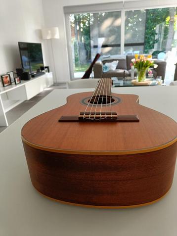 Ortega rqc25 requinto half model  beschikbaar voor biedingen
