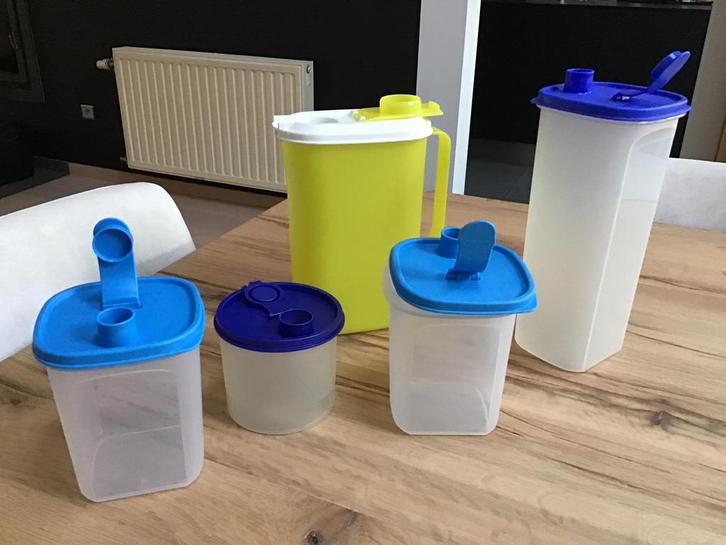 Lot de 5 Tupperware pour rangement des armoires, Maison & Meubles, Cuisine| Tupperware, Comme neuf, Bleu, Enlèvement