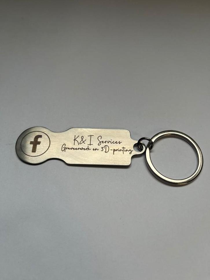 Gepersonaliseerde sleutelhanger met jeton voor de kar, Verzamelen, Sleutelhangers, Nieuw, Overige typen, Ophalen of Verzenden