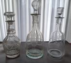 3 Antieke Karaffen uit 1850 en Zilveren Karaf Hangers, Antiquités & Art, Antiquités | Verre & Cristal, Enlèvement ou Envoi