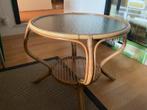 Rotan bijzettafel met glas,50 cm hoog 65 cm diameter, Huis en Inrichting, Tafels | Bijzettafels, Ophalen, Glas