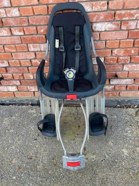 fietsstoel Qibbel, Fietsen en Brommers, Fietsaccessoires | Fietsstoeltjes, Zo goed als nieuw, Achterzitje, 15 t/m 25 kg, Voetsteuntjes