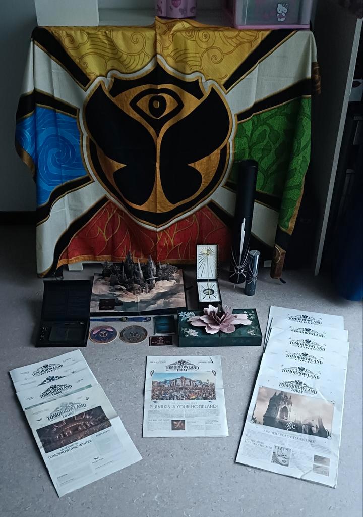 Tomorrowland collectie VANAF 4€, Verzamelen, Overige Verzamelen, Zo goed als nieuw, Ophalen of Verzenden