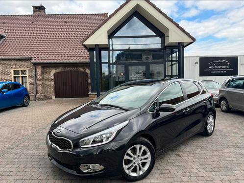 Kia Cee'd 1.6 CRDI Active 2013 158 000 km Euro 5B 128 ch, Autos, Kia, Entreprise, Achat, (Pro) Cee d, ABS, Phares directionnels