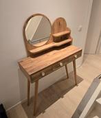 Makeup tafel nieuw, Enlèvement