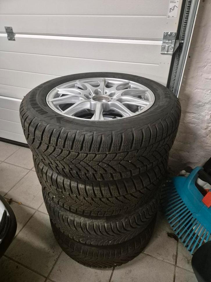 Mercedes-Benz 16" wintervelgenset, Auto-onderdelen, Banden en Velgen, Banden en Velgen, Winterbanden, 16 inch, 205 mm, Personenwagen