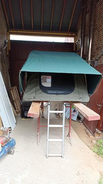 Tente de toit avec système pivotant 