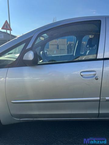 Mitsubishi colt 6 grijs 16H links voor deur 2004-2014 beschikbaar voor biedingen