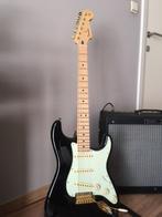 Fender Player Stratocaster MN Black Limited Edition Gold, Solid body, Zo goed als nieuw, Fender, Ophalen