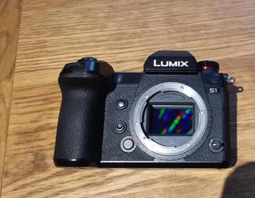 Panasonic Lumix S1 DC-S1 6K 24.2MP beschikbaar voor biedingen