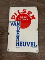Emaille bord Pilsen Vandenheuvel 1939, Verzamelen, Merken en Reclamevoorwerpen, Reclamebord, Ophalen of Verzenden