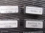 Diverse chips chip eprom 851 888, Motos, Utilisé