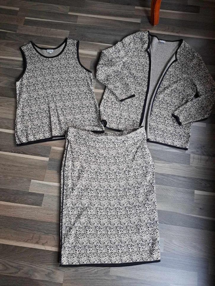 Mayerline, set, 3-delig, mt 44, twinset met rok, Kleding | Dames, Jasjes, Kostuums en Pakken, Zo goed als nieuw, Kostuum of Pak