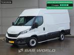 Iveco Daily 35S14 Automaat L2H2 3,5t Trekgewicht ACC LED Nav, Auto's, Automaat, Stof, Gebruikt, Euro 6