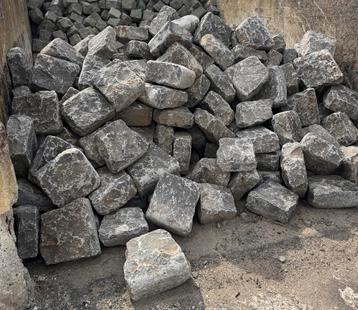 Arduinen boordstenen ( 3 stuks/lm) beschikbaar voor biedingen