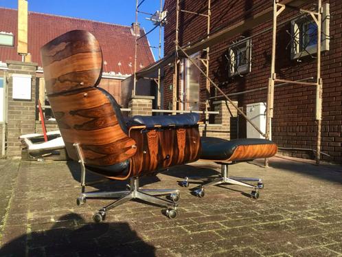 Mid. Century 1960s Lounge Chair and Ottoman, Huis en Inrichting, Zetels | Zetels, Gebruikt, Ophalen of Verzenden