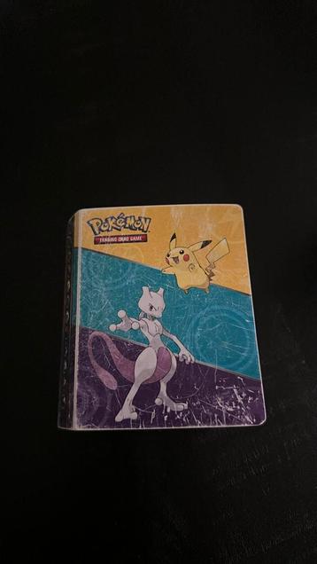 Pokemon boek met veel zeldzame kaarten beschikbaar voor biedingen