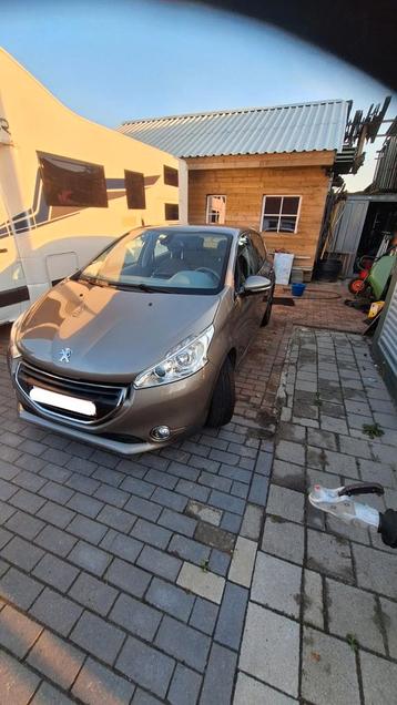 peugeot 208 bj 2014, 1,6 vti 120pk