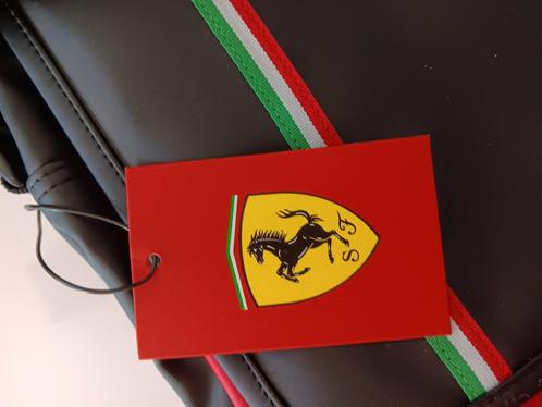 Messenger bag Ferrari, Handtassen en Accessoires, Tassen | Schooltassen, Nieuw, Ophalen of Verzenden