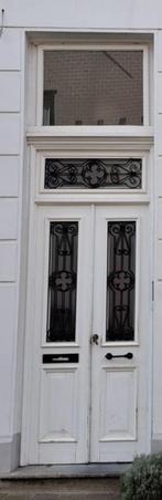Karaktervolle buitendeur met siersmeedwerk - gereserveerd, Doe-het-zelf en Bouw, Deuren en Vliegenramen, Gebruikt, 215 cm of meer