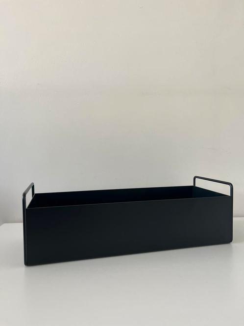 Ferm living plant box / opbergbox 45cm, Tuin en Terras, Bloembakken en Plantenbakken, Zo goed als nieuw, Metaal, Binnen, Ophalen