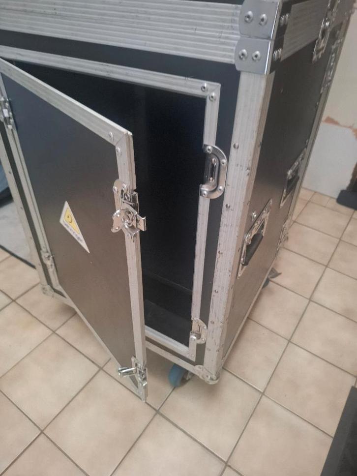 Flightcase 19 inch, Muziek en Instrumenten, Behuizingen en Koffers, Gebruikt, Overige instrumenten, Flightcase, Ophalen