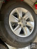 Set Toyota Landcruiser velgen 17""  met Michelin Latitude 26, Ophalen, Gebruikt, Banden en Velgen, All Season