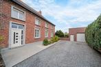 Maison à La Louvière Houdeng-Aimeries, 3 chambres, 220 m², 417 kWh/m²/jaar, Vrijstaande woning, 3 kamers