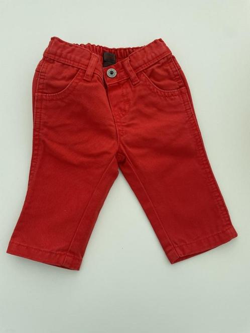 Pantalon rouge ESPRIT taille 62, Enfants & Bébés, Vêtements de bébé | Taille 62, Comme neuf, Garçon, Pantalon, Enlèvement ou Envoi