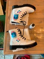 Boots met caviatekening (maat 40) NIEUW, Wit, Lage of Enkellaarzen, Nieuw, Ophalen of Verzenden