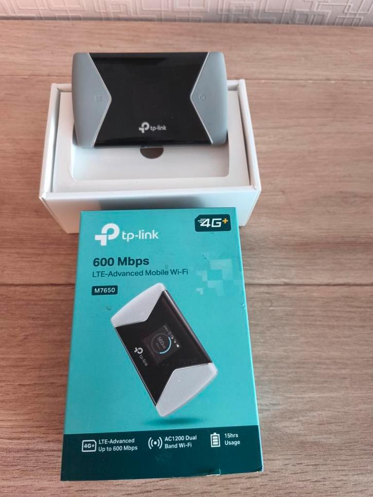 Tp link 4G M7650, Computers en Software, Routers en Modems, Zo goed als nieuw, Router, Ophalen