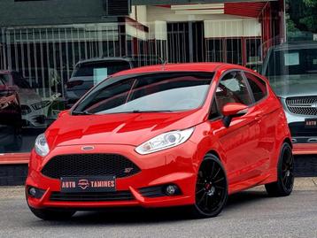 Ford Fiesta Fiesta ST 1.6 EcoBoost / RECARO / NAVI / CAMERA. beschikbaar voor biedingen
