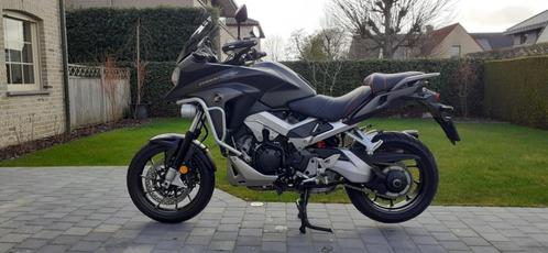 Honda vfr 800 x crossrunner Full option, Motoren, Motoren | Honda, Particulier, Toermotor, meer dan 35 kW, 4 cilinders, ABS, Handvatverwarming