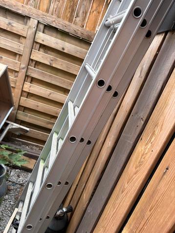 Solide ladder 3x7 beschikbaar voor biedingen