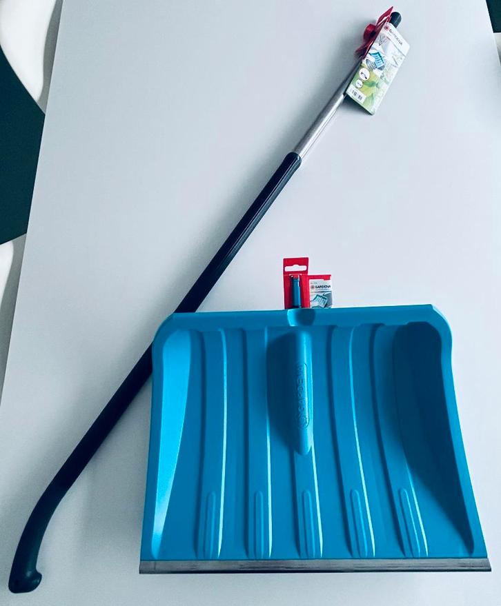 Gardena sneeuwschep + universele steel NIEUW, Tuin en Terras, Hand-tuingereedschap, Nieuw, Overige soorten, Ophalen