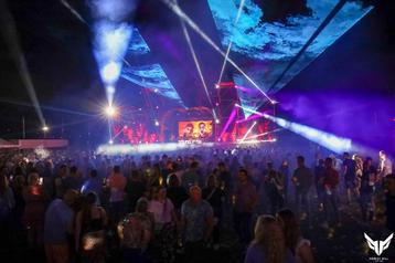 4x 10w rgb laser - rgb laser projector met regenhoes en peli beschikbaar voor biedingen