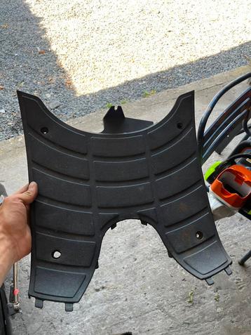 Piaggio zip type 3 treeplank beschikbaar voor biedingen