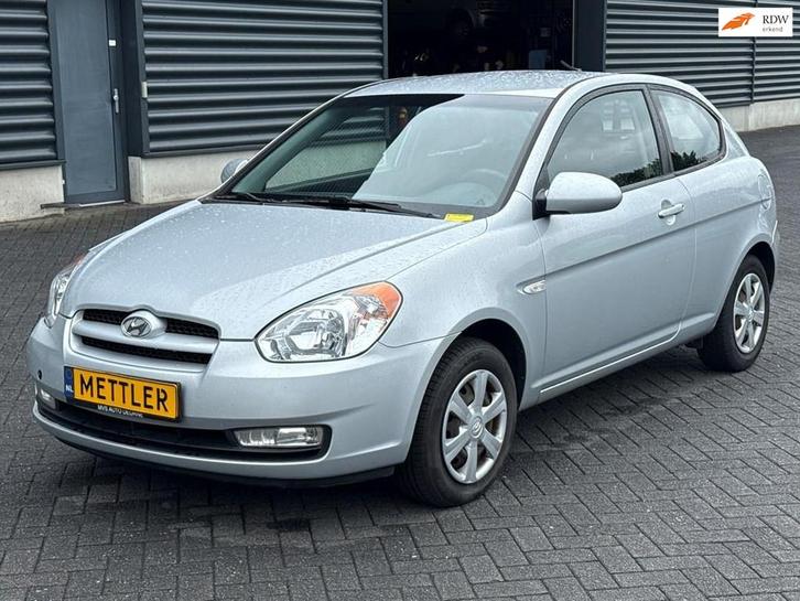 Hyundai Accent 1.4i Dynamic Joy , Airco, Auto's, Hyundai, Te koop, Accent, ABS, Airbags, Airconditioning, Centrale vergrendeling