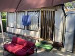 Vaste stacaravan camping blauwe meer lommel, Caravans en Kamperen, Caravans, Standaardzit, Particulier, 2000 kg en meer, Koelkast