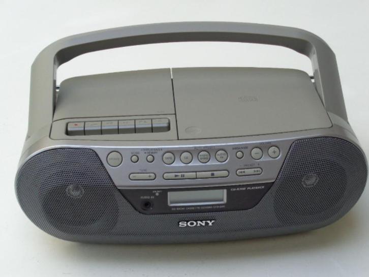 Stereo Radio - CD - Cassette Recorder SONY Model CFD-S05, Audio, Tv en Foto, Radio's, Zo goed als nieuw, Radio, Met cd-speler