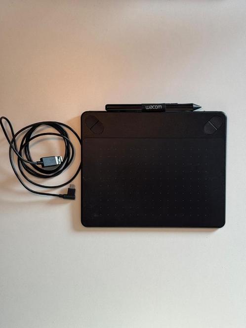 Wacom Intuos Art CTH-490 (Black), Computers en Software, Tekentablets, Zo goed als nieuw, Bedraad, Ophalen of Verzenden