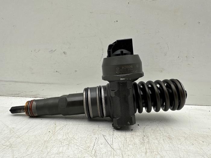 Verstuiver (diesel) van een Volkswagen Touran, Auto-onderdelen, Brandstofsystemen, Volkswagen, Gebruikt, 3 maanden garantie, Ophalen of Verzenden
